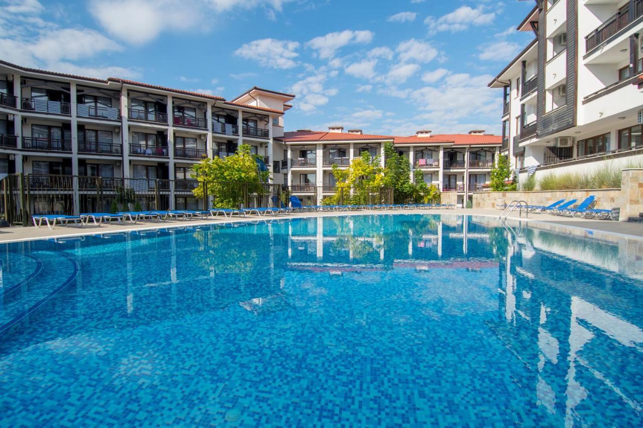 Nevis Resort & Aqua Park Сонячний Берег Екстер'єр фото
