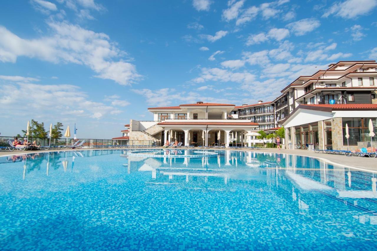 Nevis Resort & Aqua Park Сонячний Берег Екстер'єр фото