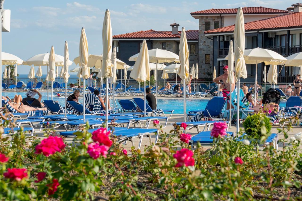 Nevis Resort & Aqua Park Сонячний Берег Екстер'єр фото