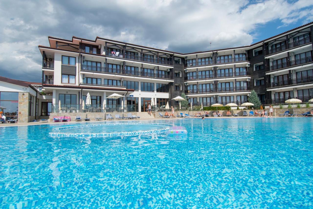 Nevis Resort & Aqua Park Сонячний Берег Екстер'єр фото