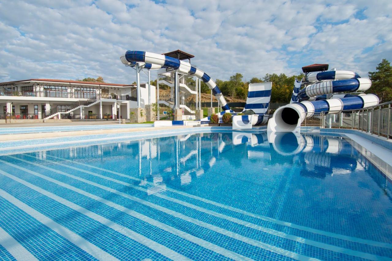 Nevis Resort & Aqua Park Сонячний Берег Екстер'єр фото